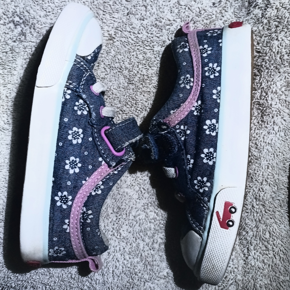 Kids girl size 6